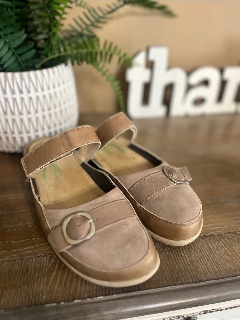 NAOT Footwear Women's Hongi Maryjane Khaki Beige Leather/Stone Nubuck sz 10